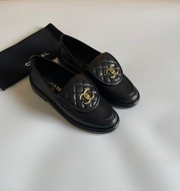 CHANEL- LOAFERS TURNLOCK - MOCCASIN